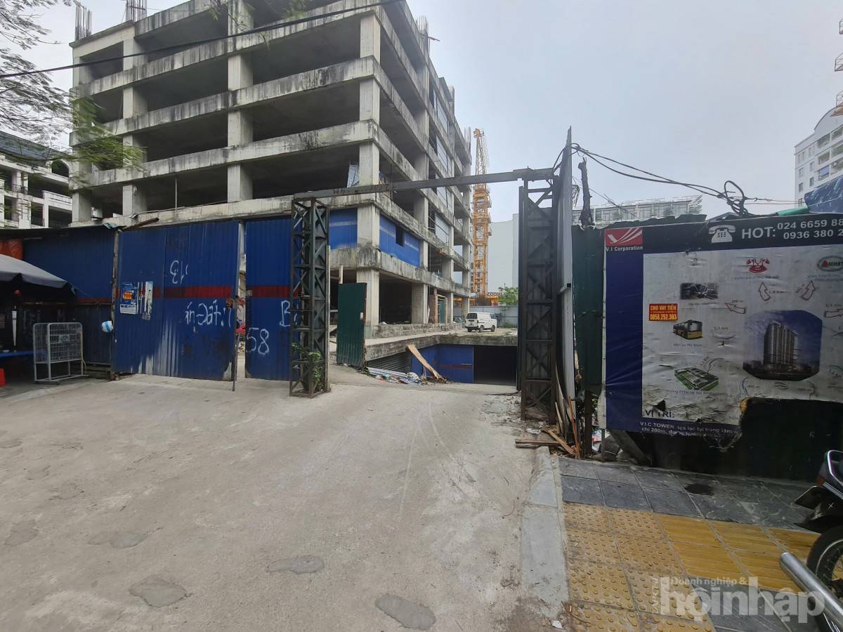 Bài IX: Tòa V.I.C Tower “bỏ quên” cả thập kỷ trên đất vàng Cầu Giấy
