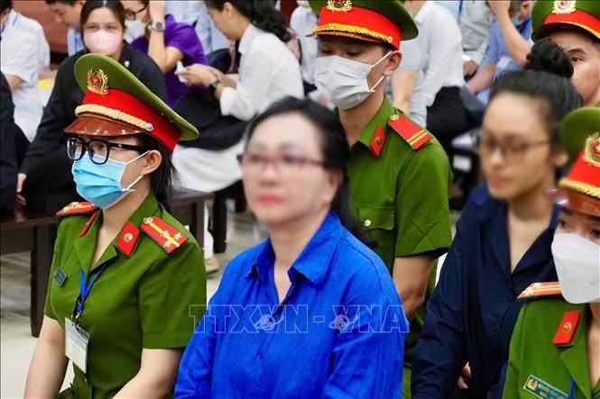 Xét xử phúc thẩm vụ Vạn Thịnh Phát giai đoạn 2: Vợ chồng Trương Mỹ Lan được giảm án