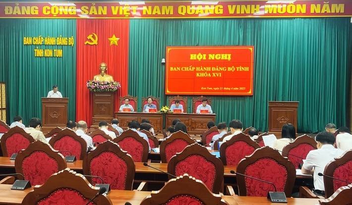Hội nghị Ban Chấp hành Đảng bộ tỉnh Kon Tum khóa XVI ban hành Nghị quyết thông qua nội dung cơ bản dự thảo Đề án sắp xếp tỉnh Quảng Ngãi và tỉnh Kon Tum,