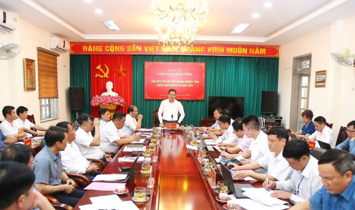 Chủ tịch UBND tỉnh Sơn La làm việc với Hiệp hội Doanh nghiệp tỉnh