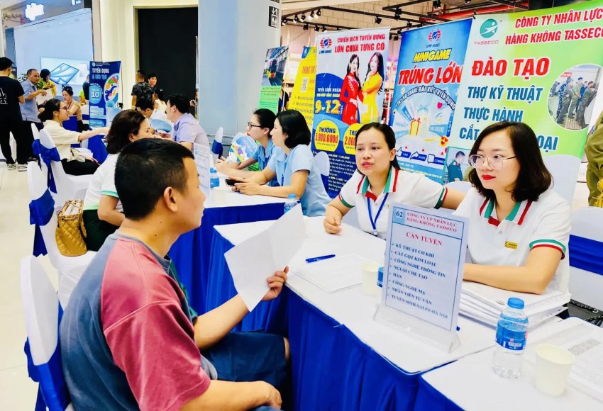 Tạo hơn 29 nghìn chỉ tiêu tuyển dụng cho lao động các tỉnh thành phía Bắc Tạo hơn 29 nghìn chỉ tiêu tuyển dụng cho lao động các tỉnh thành phía Bắc