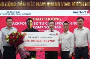 Vietlott trao giải độc đắc hơn 186 tỷ đồng cho nam thanh niên Gen Z ở Bình Dương