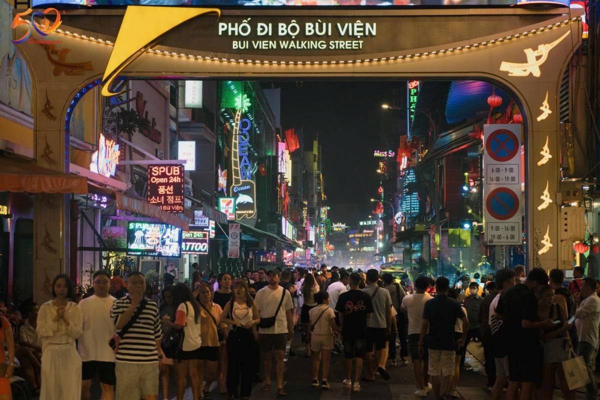 Phố Bùi Viện (Ảnh: Sở Du lịch TP.HCM) Phố Bùi Viện (Ảnh: Sở Du lịch TP.HCM)