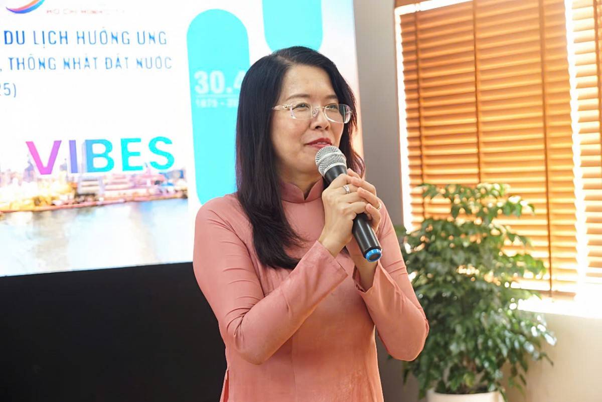 Giám đốc Sở Du lịch TP. Hồ Chí Minh - bà Nguyễn Thị Ánh Hoa Giám đốc Sở Du lịch TP. Hồ Chí Minh - bà Nguyễn Thị Ánh Hoa