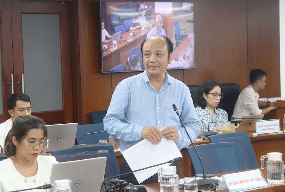 Ông Nguyễn Tuấn Kiệt - Trưởng phòng Nghệ thuật, Sở Văn hóa và Thể thao TP. Hồ Chí Minh Ông Nguyễn Tuấn Kiệt - Trưởng phòng Nghệ thuật, Sở Văn hóa và Thể thao TP. Hồ Chí Minh