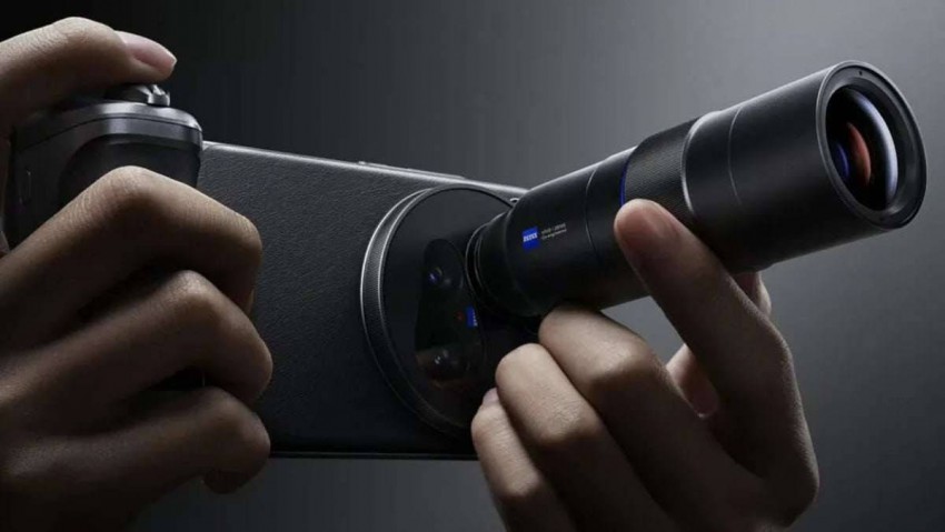 Vivo X200 Ultra có thể kết hợp cùng ống kính chuyên dụng.