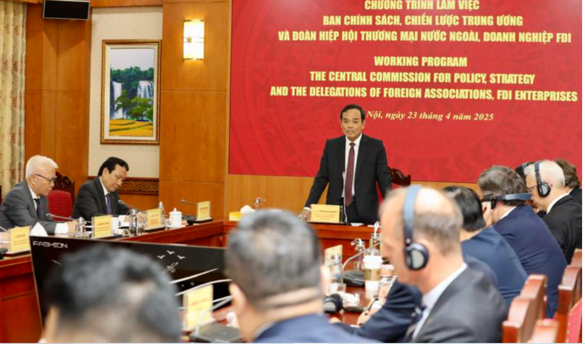 Trưởng Ban Chính sách, Chiến lược Trung ương Trần Lưu Quang tại buổi làm việc với các doanh nghiệp, nhà đầu tư FDI Trưởng Ban Chính sách, Chiến lược Trung ương Trần Lưu Quang tại buổi làm việc với các doanh nghiệp, nhà đầu tư FDI