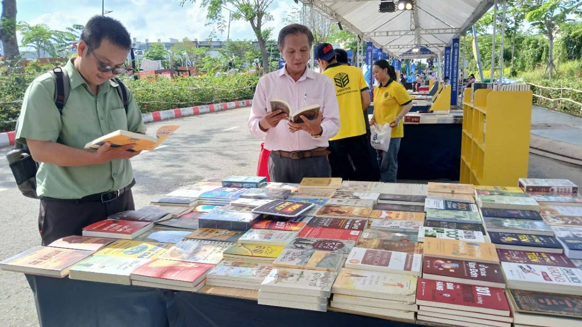 TP.HCM: Khai mạc Ngày sách và Văn hóa đọc Việt Nam lần 4 – Năm 2025 và Khánh thành Đường sách Bình Tân