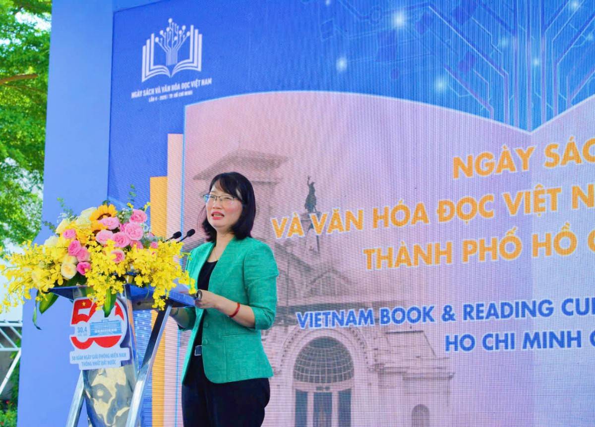 Trần Thị Diệu Thuý- Thành uỷ viên, Phó Chủ tịch UBNDTP.HCM