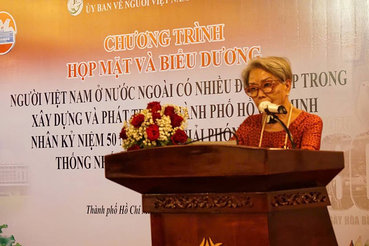 bà Huỳnh Ngươn Trực (Jeanne Huynh), người Việt Nam ở Pháp, Chủ tịch Hội Người về hưu và tự nguyện hợp tác phát triển an sinh (Arebco)