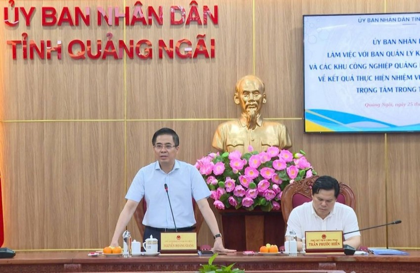 Chủ tịch UBND tỉnh Nguyễn Hoàng Giang chủ trì buổi làm việc Chủ tịch UBND tỉnh Nguyễn Hoàng Giang chủ trì buổi làm việc