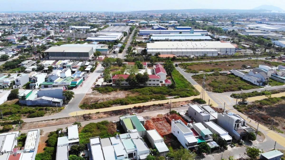 Bất động sản Bình Thuận: Thị trường cải thiện nhờ sự phát triển cơ sở hạ tầng giao thông và tiềm năng du lịch 