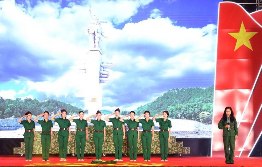 “Yên Bái - Bản hùng ca hoà cùng non sông thống nhất” chương trình nghệ thuật đặc biệt ấn tượng, hoành tráng