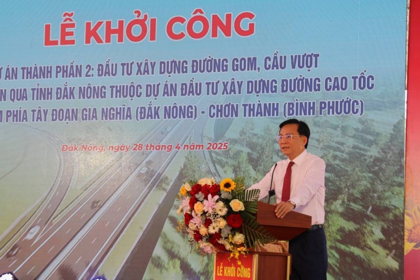 Đắk Nông khởi công đường gom, cầu vượt cao tốc Bắc - Nam, chào mừng 50 năm Ngày Giải phóng miền Nam