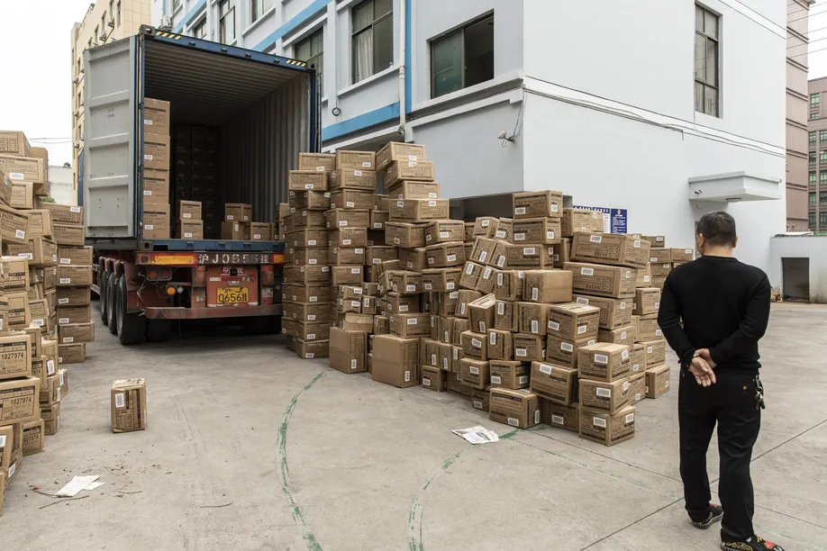 Nền kinh tế Mỹ đối mặt cú sốc nguồn cung vì thuế quan