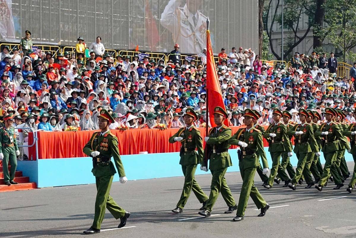 Loạt ảnh ấn tượng về diễu binh diễu hành kỷ niệm 50 năm thống nhất đất nước