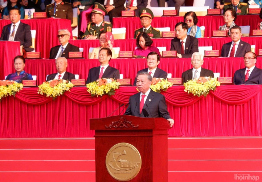 TOÀN CẢNH: Lễ Kỷ niệm, diễu binh, diễu hành 50 năm Ngày Giải phóng miền Nam, thống nhất đất nước