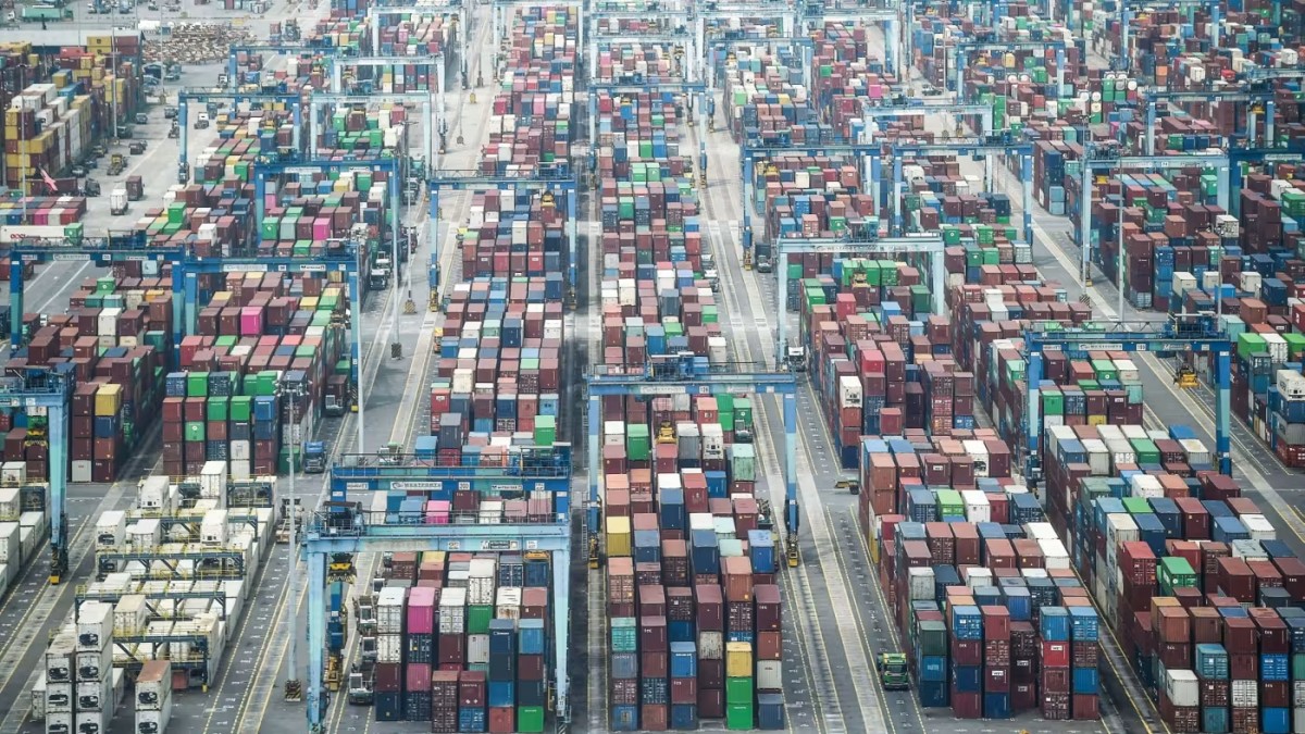 Trung Quốc: Nở rộ dịch vụ “rửa” nguồn gốc hàng hóa để né thuế quan của Mỹ