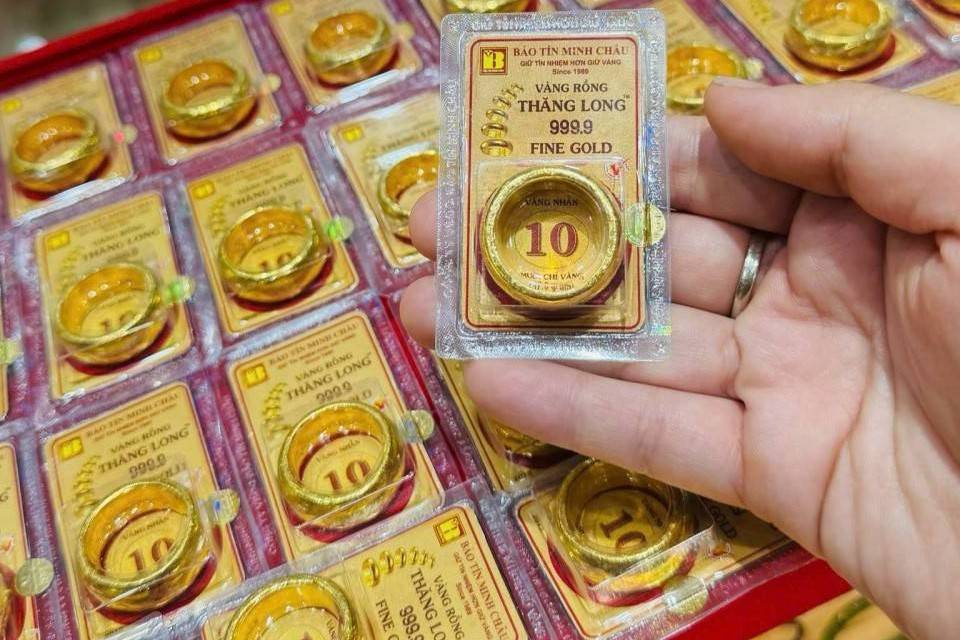 Có thể giảm xuống 3.000 USD/ounce: Giá vàng ngày càng khó đoán