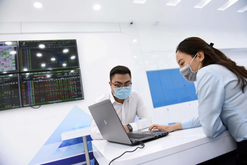 Biểu mức giá dịch vụ mới và chi tiết cho lĩnh vực chứng khoán