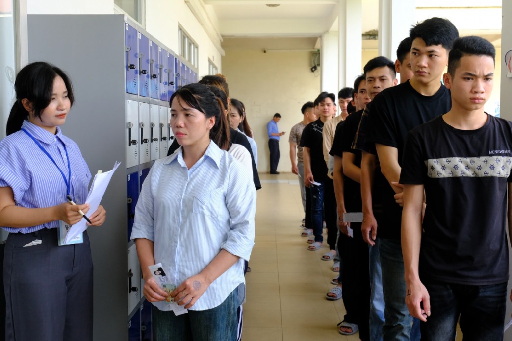 Gần 8.000 lao động "đua tài" kỳ thi tiếng Hàn EPS để giành suất làm việc tại Hàn Quốc