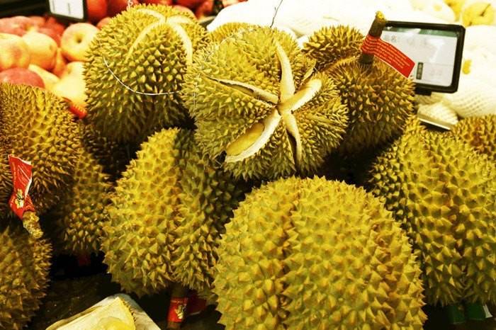 Bí quyết chọn sầu riêng ngon: Cách nhận biết trái chín cây, cơm dày, hạt lép không tẩm hóa chất