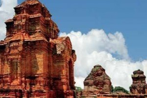 Bình Thuận: Tháp Pô Sah Inư, di Sản Chăm Pa thu hút du khách bởi vẻ đẹp lịch sử