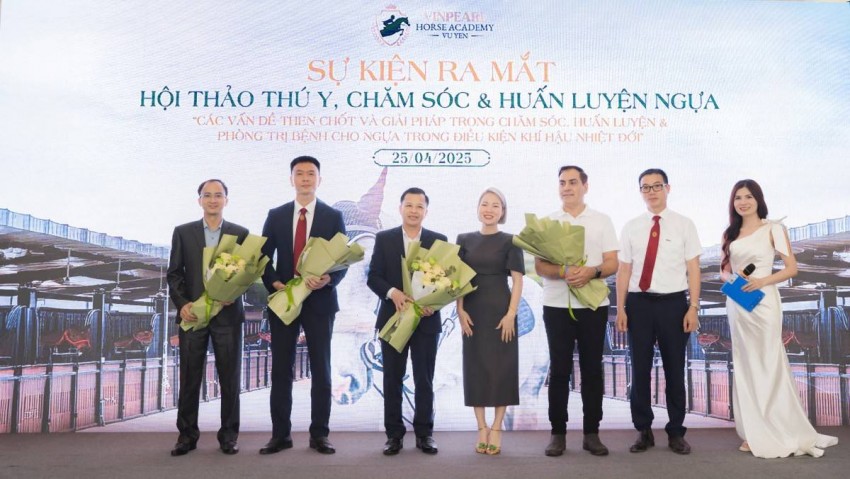 Sự kiện ra mắt Hội thảo thu hút sự quan tâm của các chuyên gia hàng đầu và nhân vật nổi tiếng trên nhiều lĩnh vực