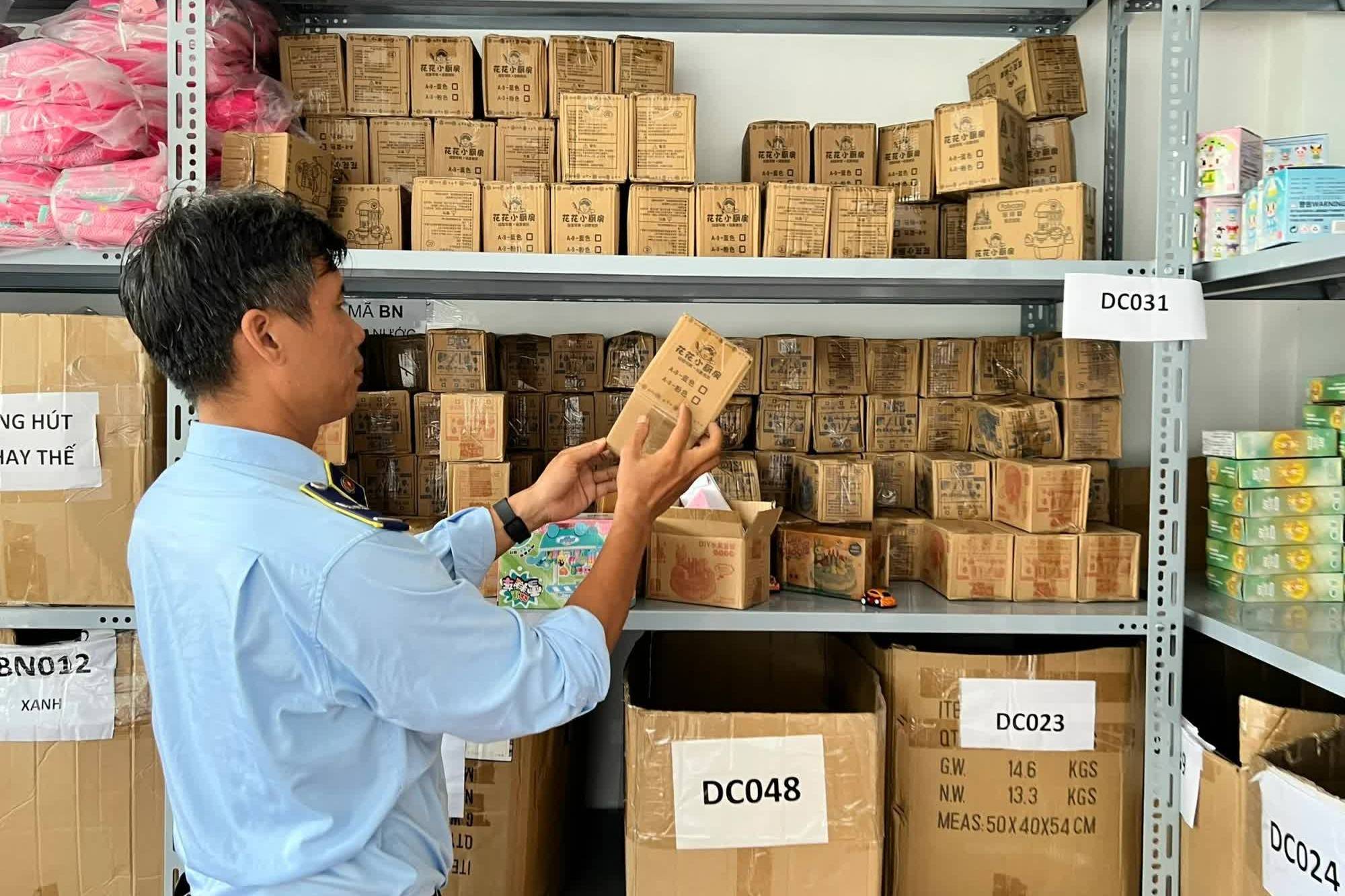 Gian lận thương mại diễn biến phức tạp, Hải quan căng mình kiểm soát