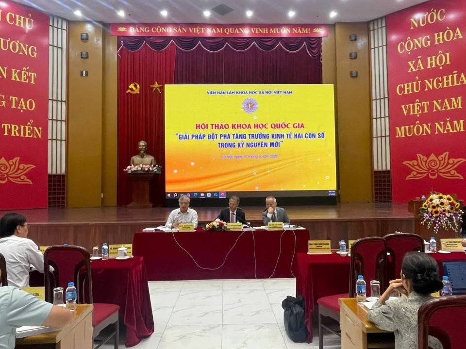 Bàn giải pháp đột phá tăng trưởng kinh tế hai con số trong kỷ nguyên mới