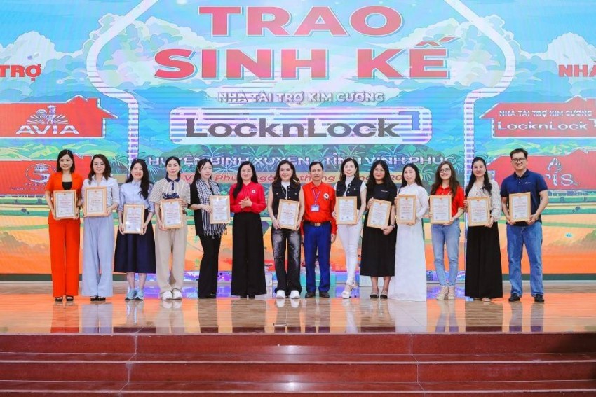 LocknLock hỗ trợ hơn 600 triệu đồng cho người dân khó khăn tại Vĩnh Phúc