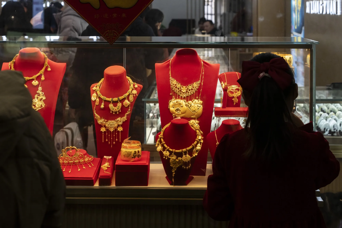 Trung Quốc tăng dự trữ vàng tháng thứ 6 liên tiếp