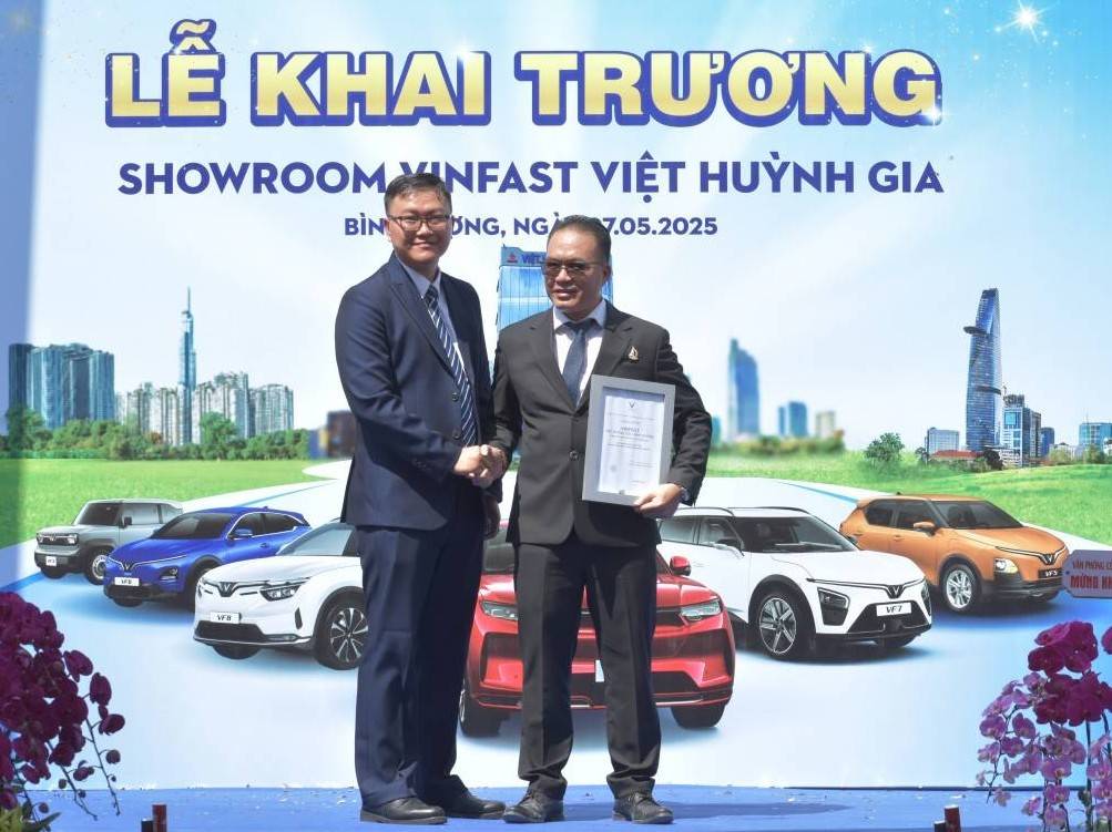 VinFast Việt Huỳnh Gia chính thức khai trương Showroom 3S tại Thuận An, Bình Dương