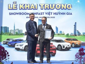 VinFast Việt Huỳnh Gia chính thức khai trương Showroom 3S tại Thuận An, Bình Dương