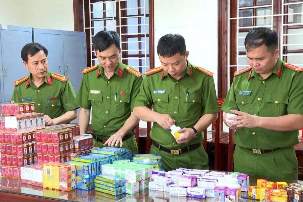 Hà Nội mở đợt cao điểm truy quét thuốc giả, sữa giả, thực phẩm kém chất lượng