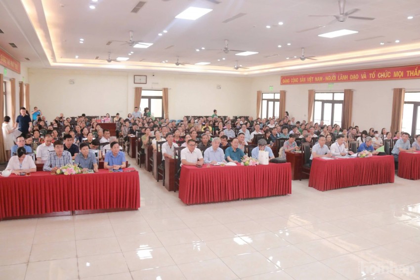 Diễn đàn “Khuyến nông @ Nhịp cầu nhà nông” 2025: Khơi nguồn tri thức, cung cấp phát triển VAC bền vững