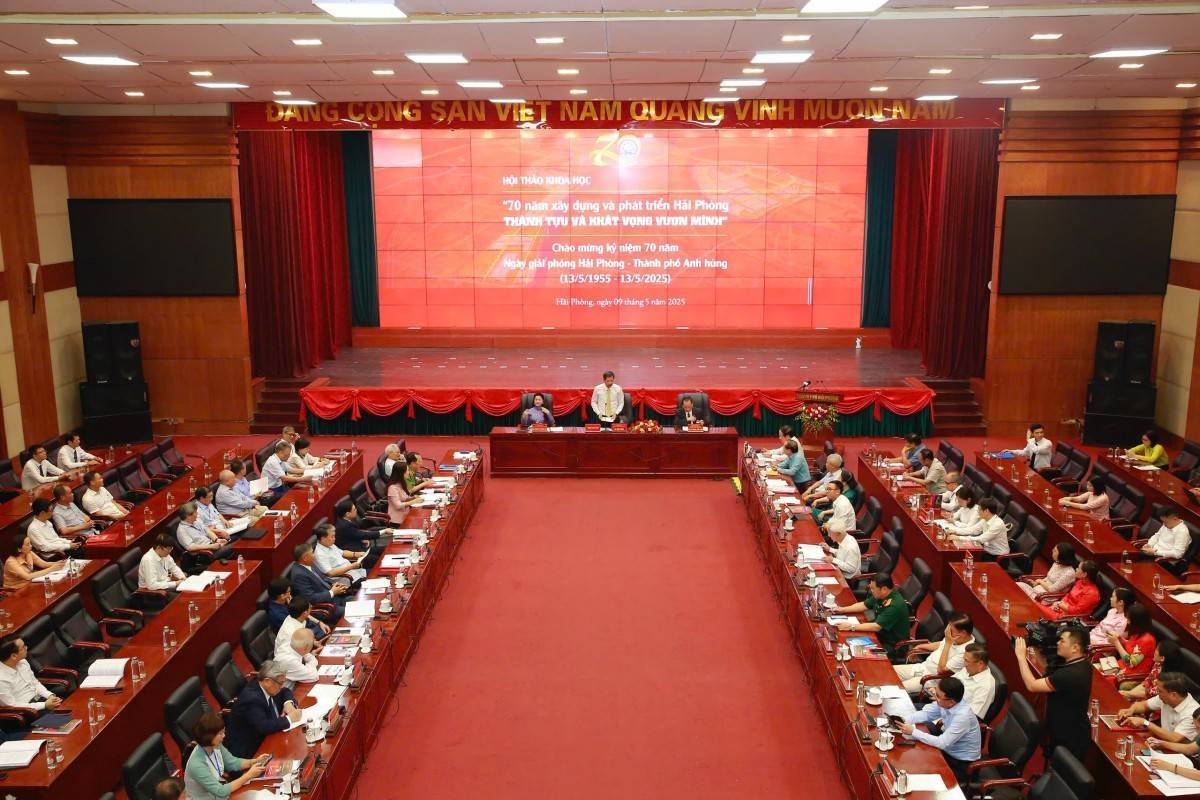 Hội thảo khoa học “70 năm xây dựng và phát triển Hải Phòng- Thành tựu và khát vọng vươn mình