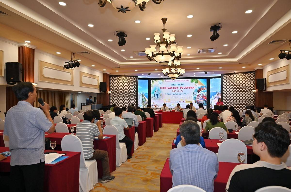 Khánh Hòa sẵn sàng cho Lễ hội Văn hóa - Du lịch biển 2025 với chủ đề “Nha Trang say Hi!”