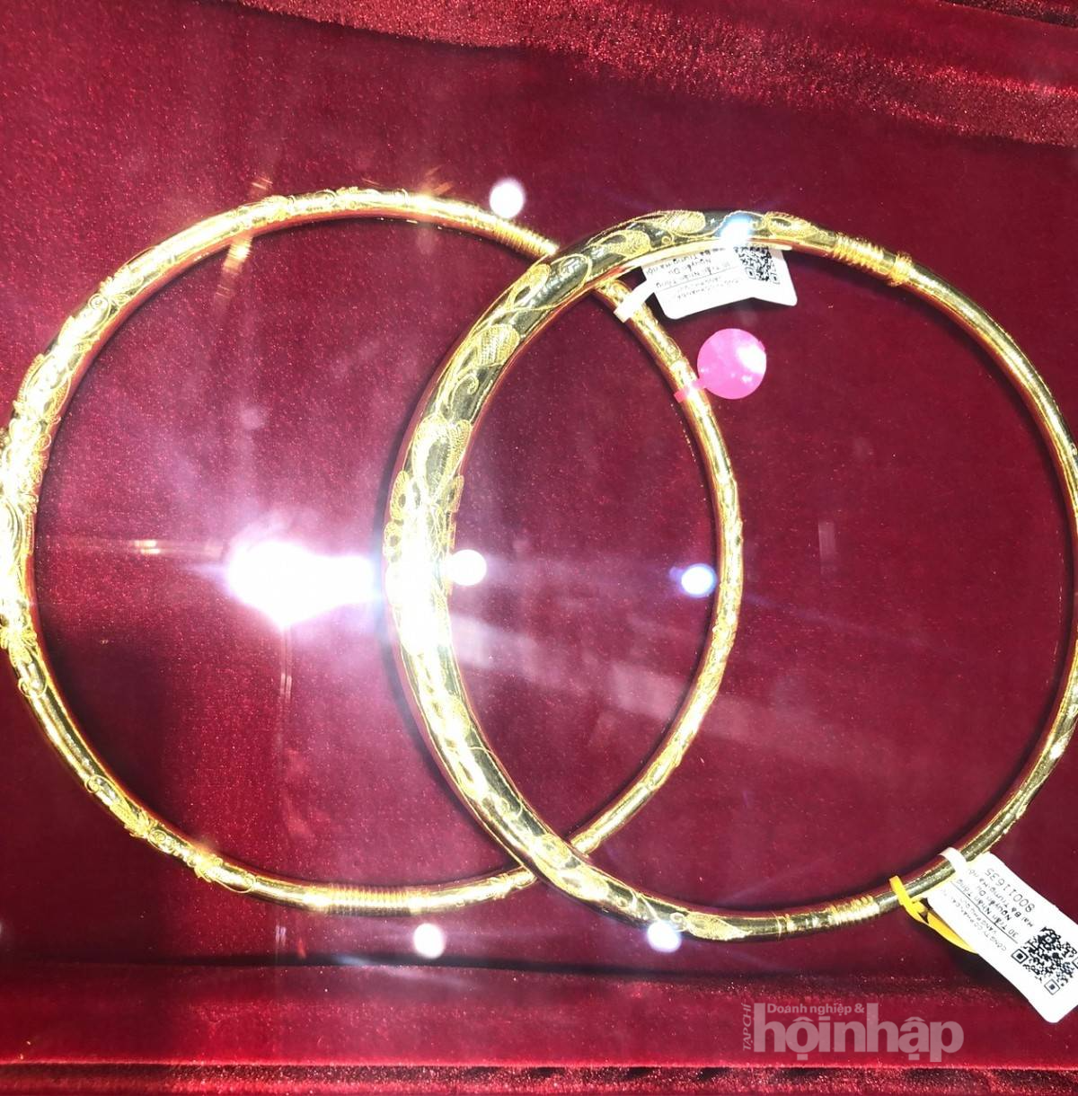 Giá vàng trong nước và thế giới đều tăng mạnh