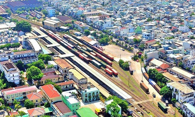 Đà Nẵng thành lập hai tổ công tác chiến lược: Nghiên cứu tuyến đường sắt đô thị và ý tưởng lấn biển Vịnh Đà Nẵng