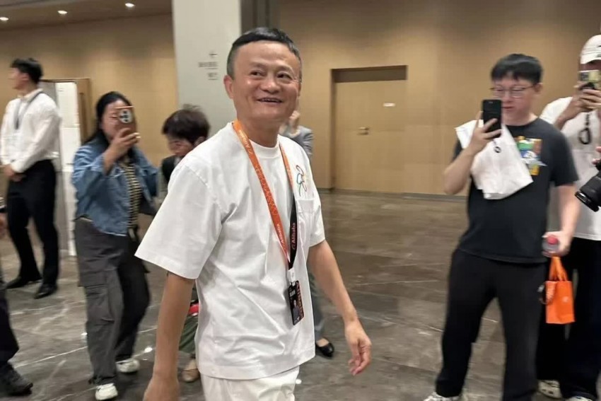 Tỷ phú Jack Ma tái xuất tại sự kiện AliDay của Alibaba