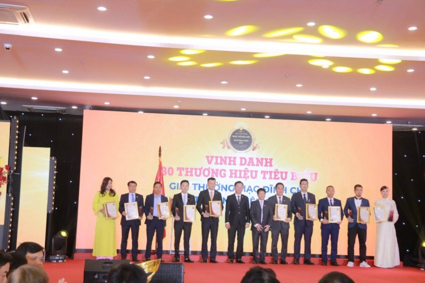 HanoiSME kỷ niệm 30 năm thành lập và đón nhận Huân chương Lao động hạng Nhất : Khẳng định vị thế, vững bước tương lai