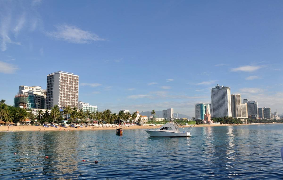 Chuyến bay đầu tiên của Red Wings từ Kazan (Nga) hạ cánh tại Cam Ranh