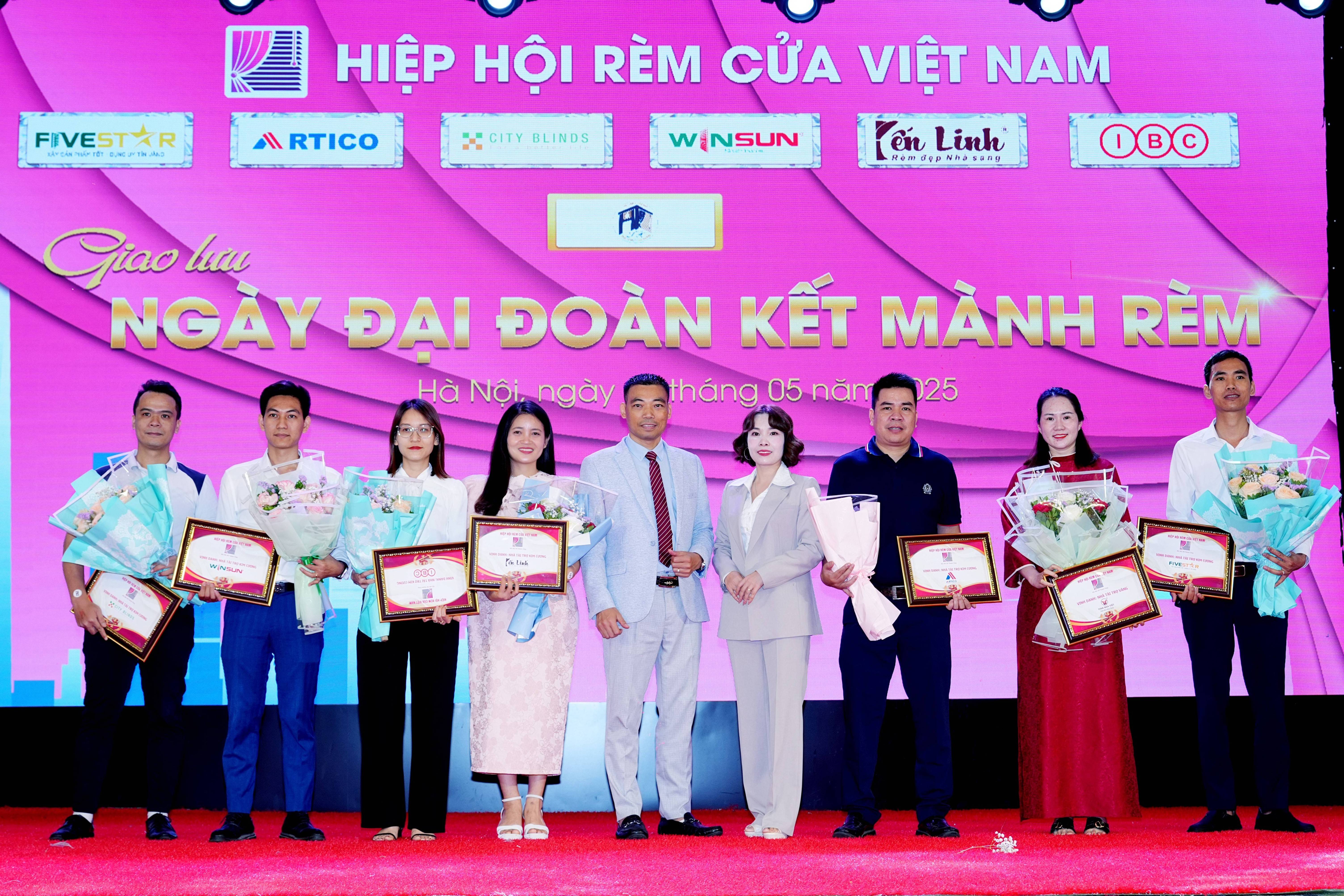 Giao lưu ngày đại đoàn kết ngành rèm - Thắt chặt tình đoàn kết, thúc đẩy phát triển bền vững
