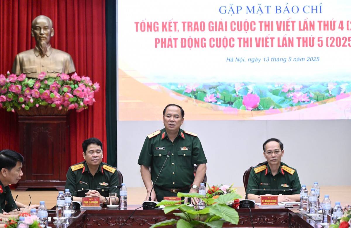 30 tác phẩm được lựa chọn để trao giải Cuộc thi viết về bảo vệ nền tảng tư tưởng của Đảng