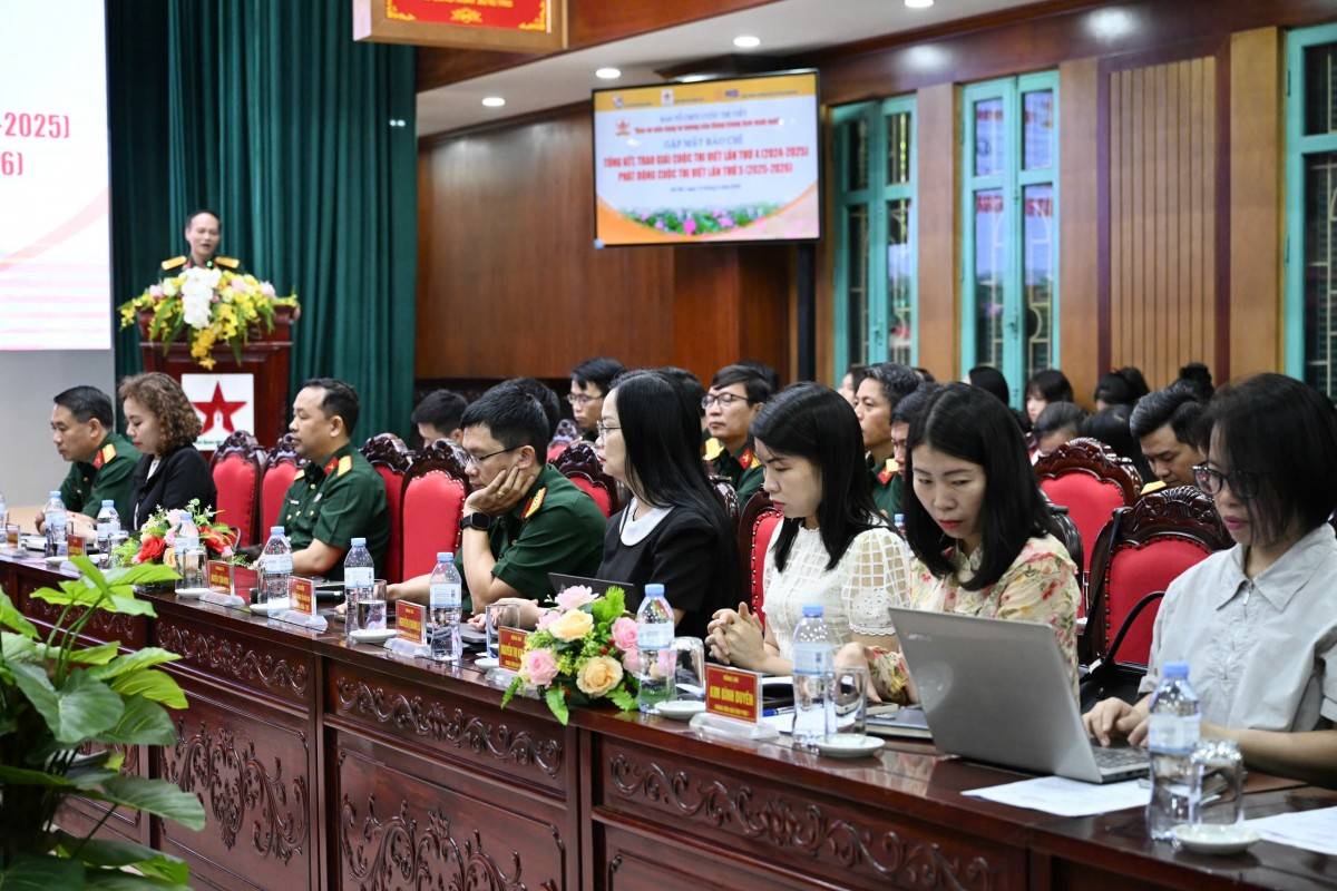 30 tác phẩm được lựa chọn để trao giải Cuộc thi viết về bảo vệ nền tảng tư tưởng của Đảng