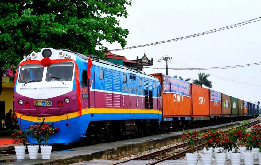 Quyết khởi công tuyến đường sắt Lào Cai – Hà Nội – Hải Phòng vào tháng 12/2025 Quyết khởi công tuyến đường sắt Lào Cai – Hà Nội – Hải Phòng vào tháng 12/2025