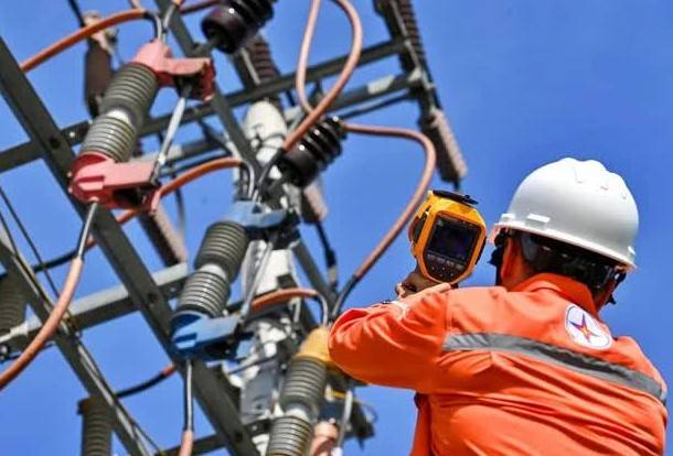 EVN tăng giá điện: Nhóm doanh nghiệp "chật vật", nhóm hưởng lợi "vui lây"
