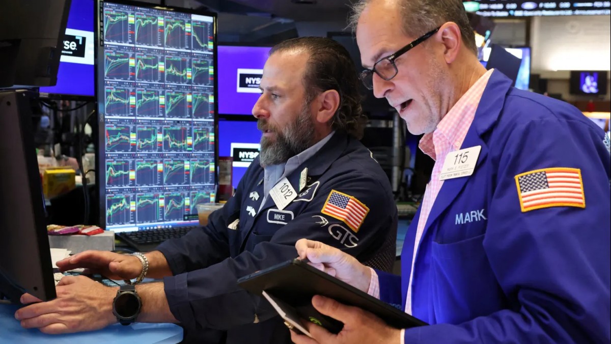 Chứng khoán Mỹ khởi sắc, S&P 500 xóa sạch mức giảm từ đầu năm 2025
