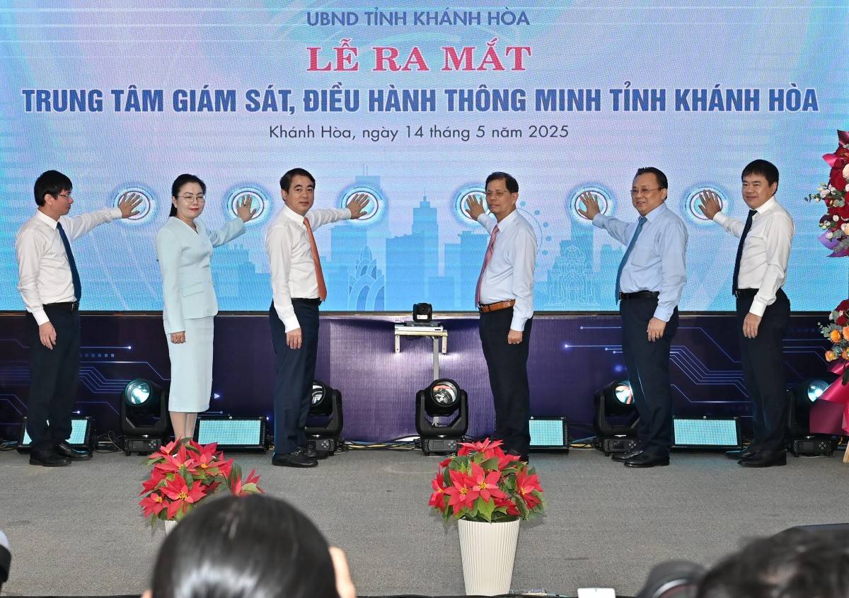 Trung tâm Giám sát điều hành thông minh tỉnh (IOC) Khánh Hòa đi vào hoạt động